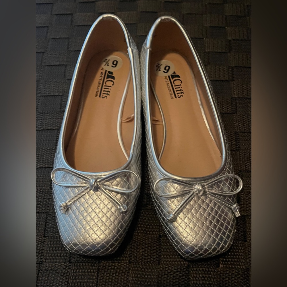 White Mountain Silver Quilted Flats